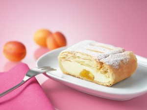 Marillen-Topfenstrudel