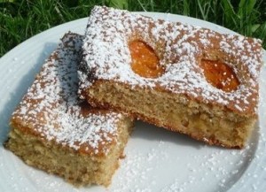 Dinkelkuchen m. Marillen